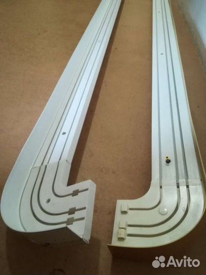 Карниз трехрядный