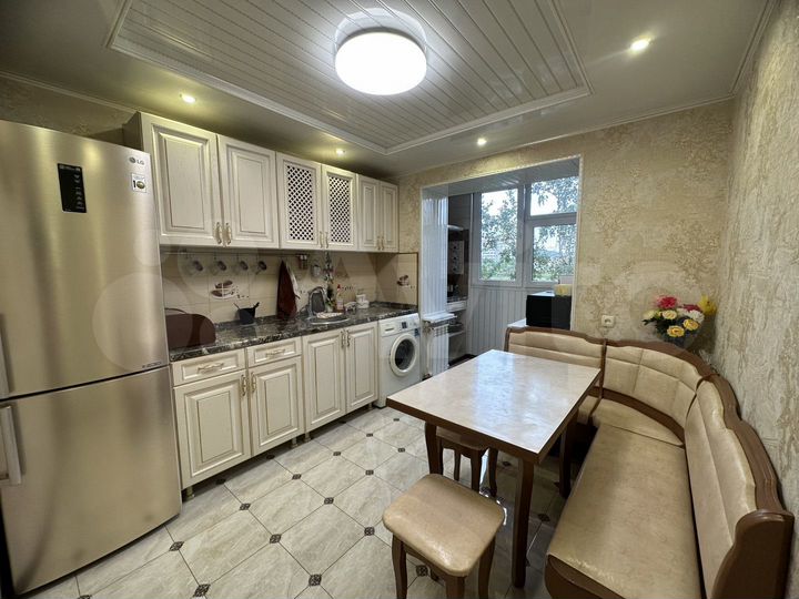 2-к. квартира, 47 м², 2/5 эт.