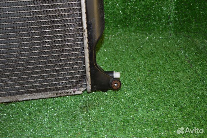 Радиатор охлаждения Toyota Avensis t250 2.0 diesel