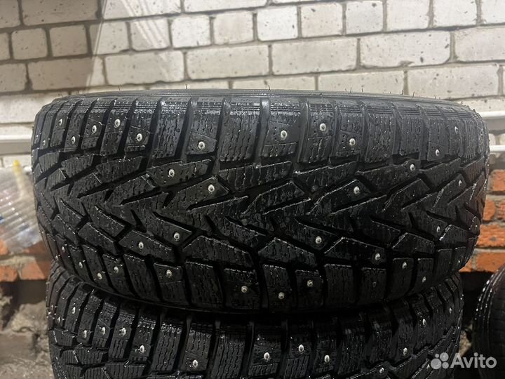 Nokian Tyres Nordman 7 215/65 R16