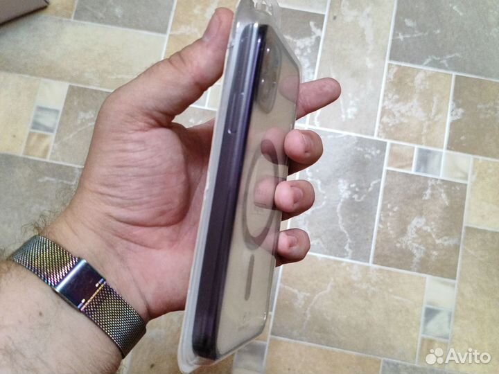 Силиконовый чехол на iPhone 11 magnetic