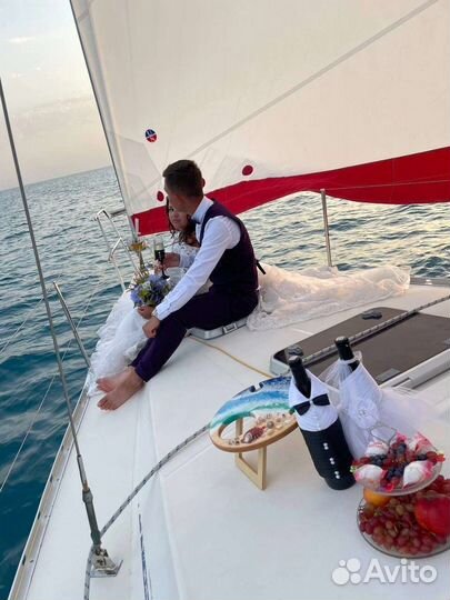 Морские прогулки, аренда Яхты, рыбалка на Яхте