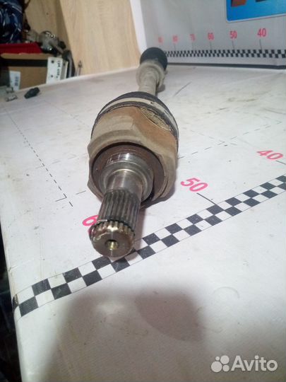 Полуось (привод) передняя правая 1.6 МКПП Kia Ceed