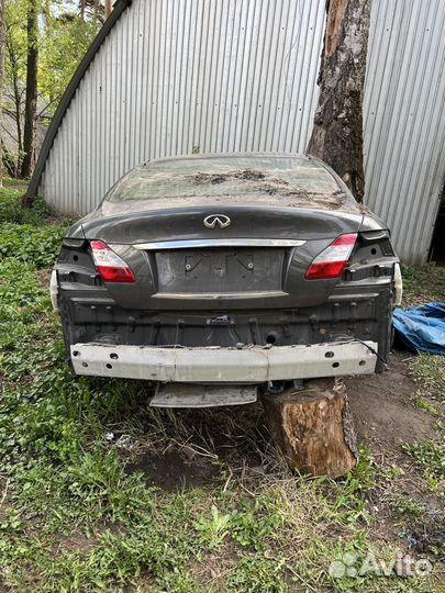 Крышка багажника Infiniti M/Q70 Y51