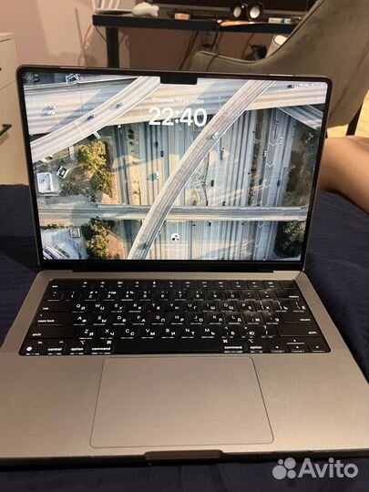 Macbook pro m1pro 14 16 512gb