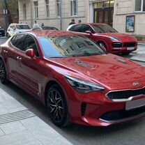 Kia Stinger 2.0 AT, 2021, 27 000 км, с пробегом, цена 6 000 000 руб.