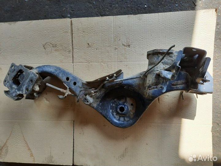 Рычаг продольный задний правый Nissan X-Trail 2011