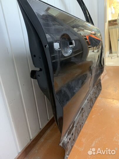 Дверь передняя правая VW Tiguan (2007-2016)