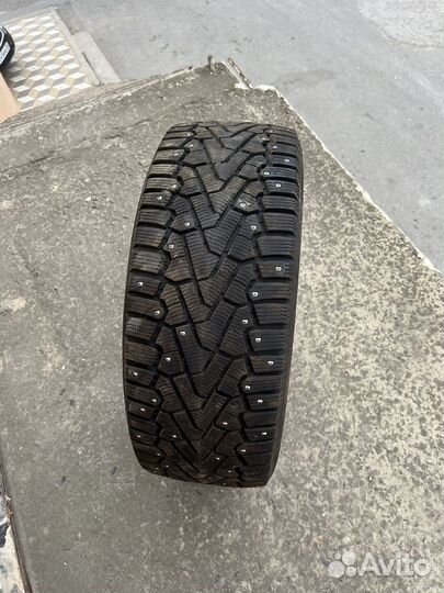 Pirelli Ice Zero 245/45 R19