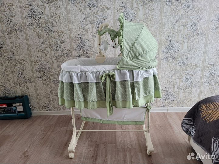 Детская люлька колыбель на колесах