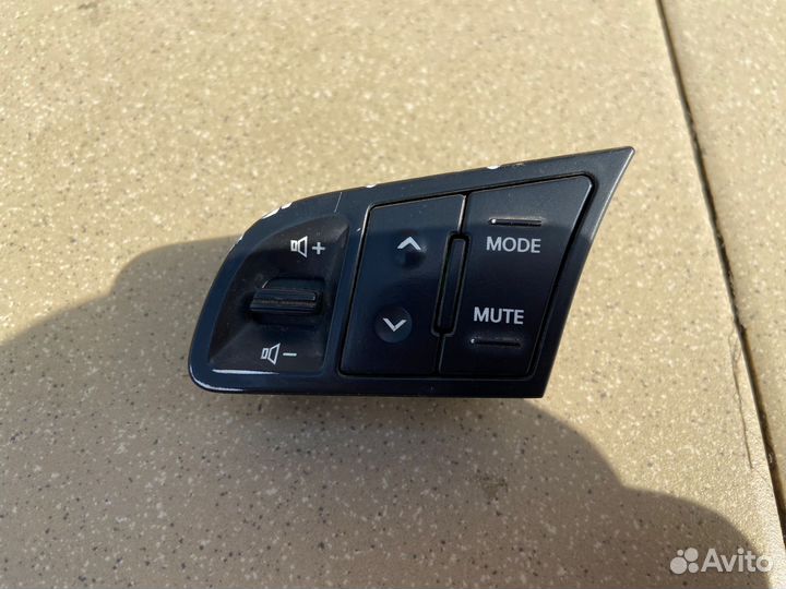 Кнопка в руль левая Kia cerato 2