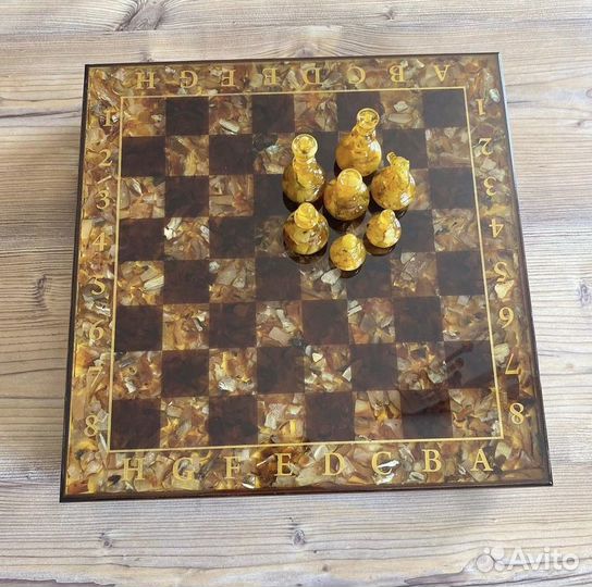 Шахматы янтарные. Шахматы из янтаря 