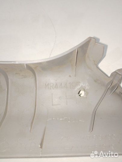 Накладка стойки передняя левая Mitsubishi Lancer