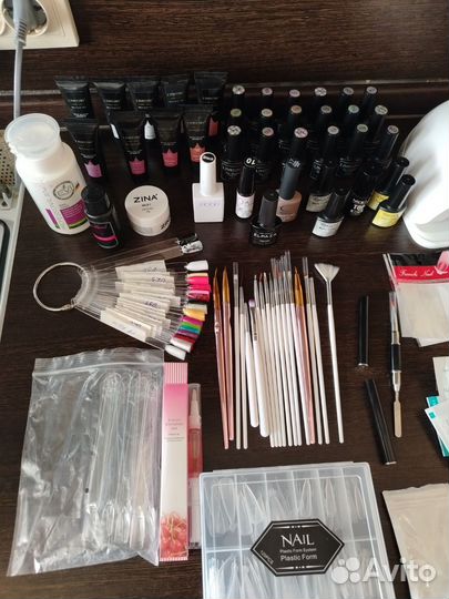 Для наращивания ногтей