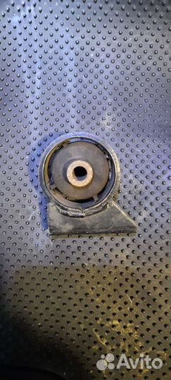 Подушка двигателя передняя Toyota Camry SV21