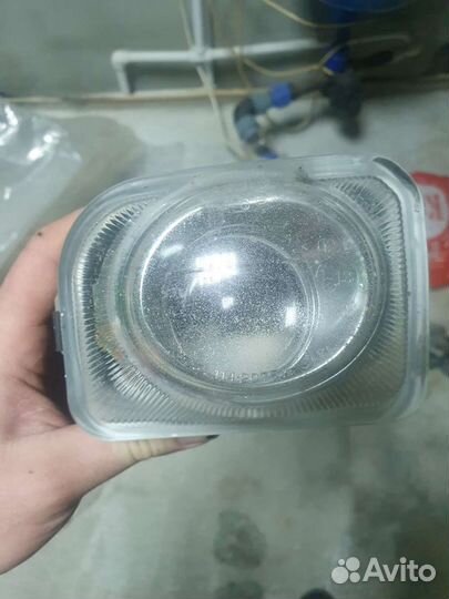 Фара противотуманная правая Subaru Legacy