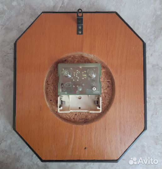 Часы настенные СССР Янтарь