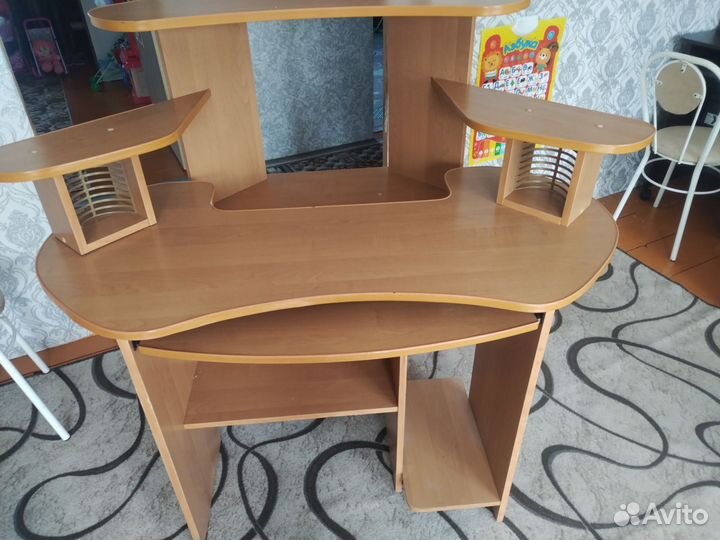 Компьютерный столик бу