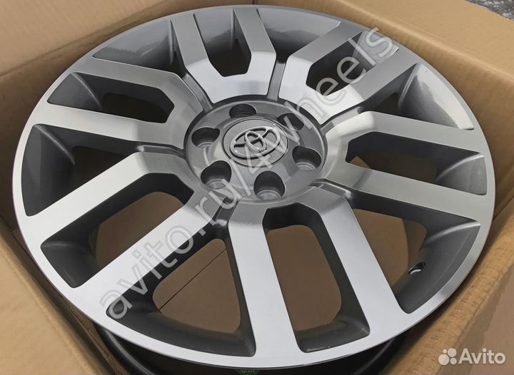Диски Тойота Авенсис Камри R18