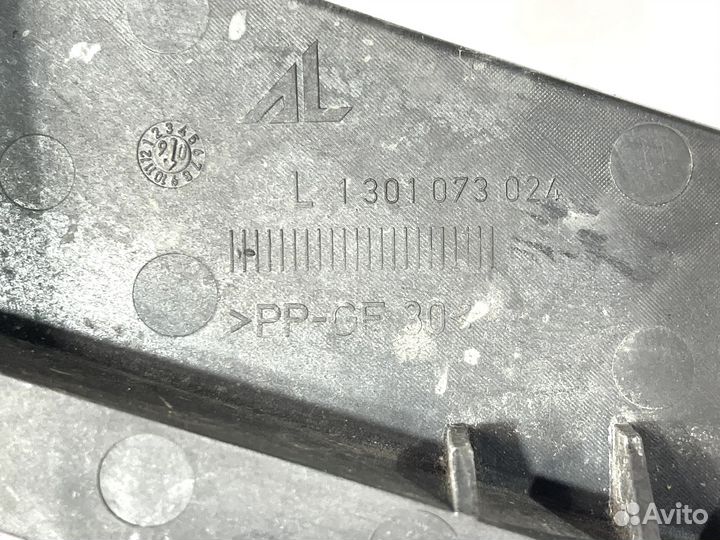 Кронштейн фары BMW X3 E83