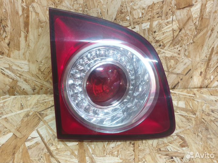 Фонарь задний внутренний левый VW Golf 5 Plus