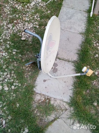 Антенна спутниковая