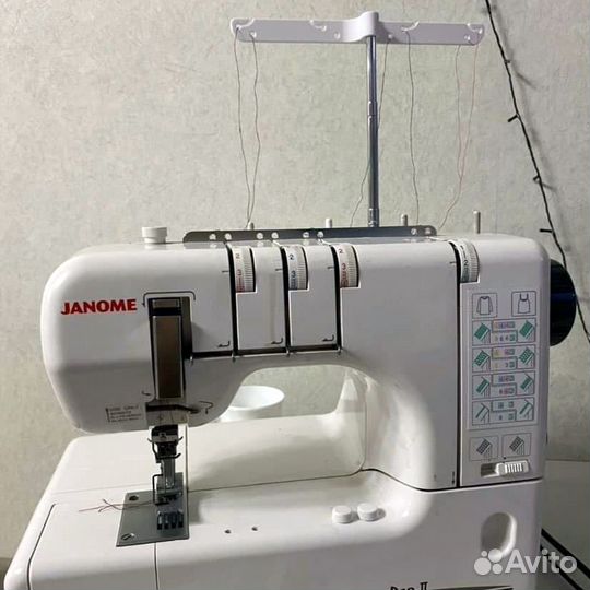 Нитенаправитель Janome, Elna