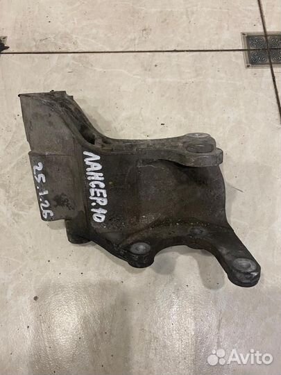 Кронштейн гур Mitsubishi Lancer 10