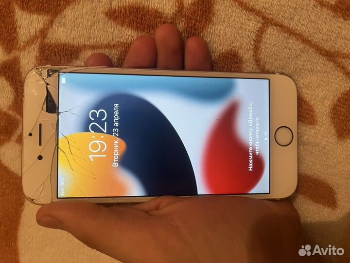 iPhone 6S, 64 ГБ