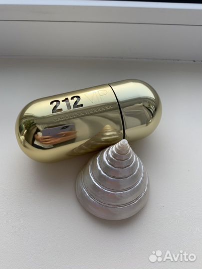 Духи женские 212 VIP Carolina Herrera