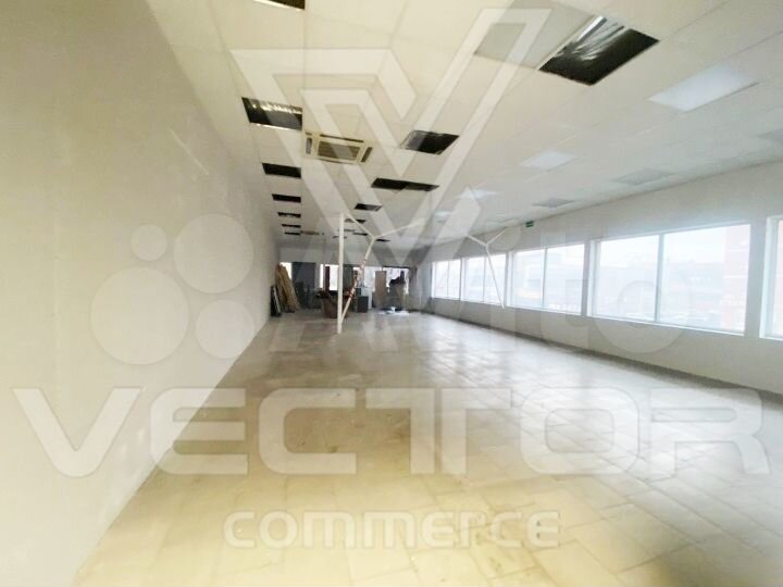 Торговое помещение 130 м²