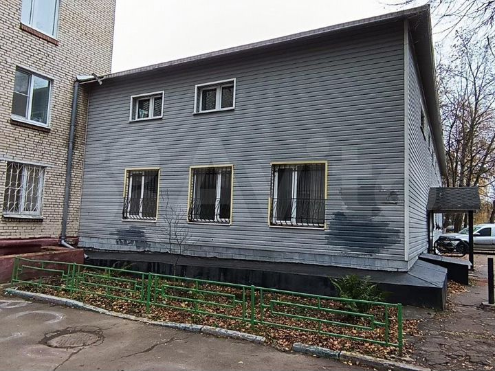 Офисное Помещение 422.5 м² 1-2 этажи