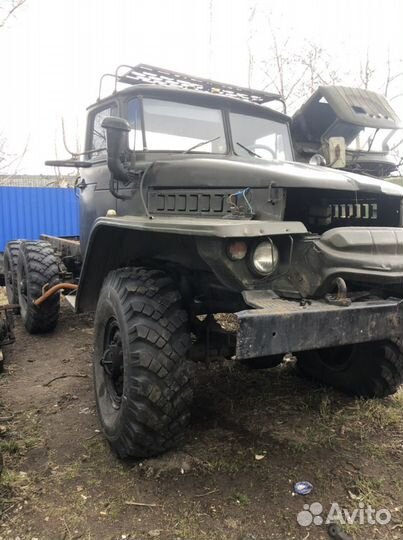 Урал 375 шасси