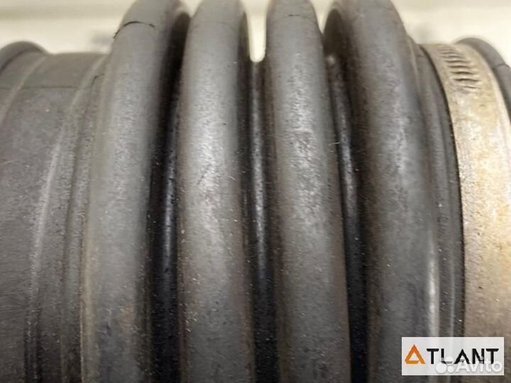 Патрубок воздушн.фильтра nissan gloria