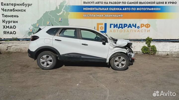Стекло кузовное глухое левое Renault Kaptur 833077