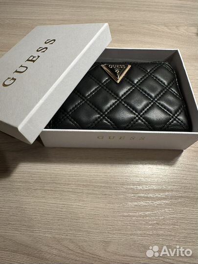 Кошелек guess