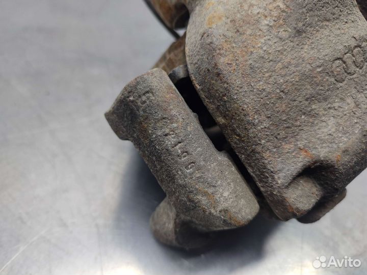 Суппорт передний правый Audi 100 (C4) 1992 г.в