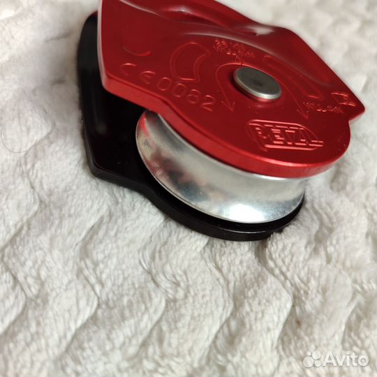 Ролик Petzl Rescue