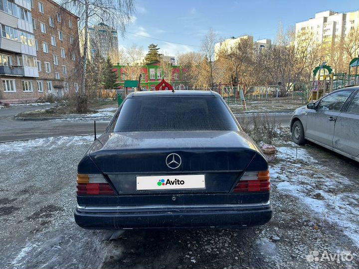 Mercedes-Benz W124 2.6 МТ, 1989, 100 000 км