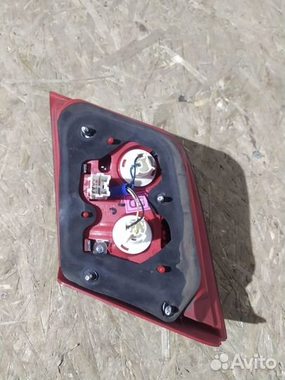 Фонарь задний внутренний Chevrolet Lacetti HB