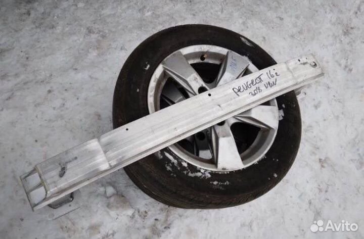 Усилитель бампера передний Peugeot 308 14-18