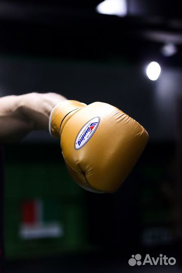 Боксерские перчатки Winning Gold