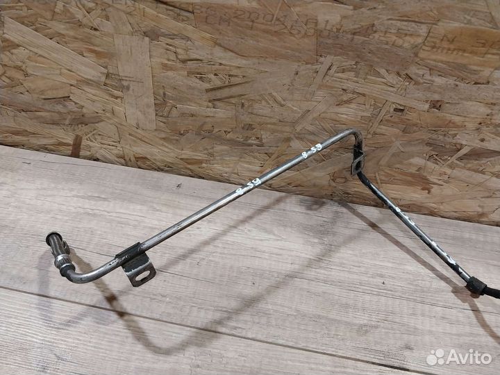 Трубка подачи масла на турбину Volkswagen Passat