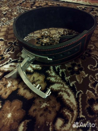 Кожанный атлетический пояс с карабином