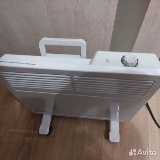 Конвектор (обогреватель) Vitek, новый 800 Вт