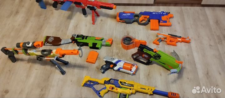 Продаю игрушечные бластеры nerf и xshot