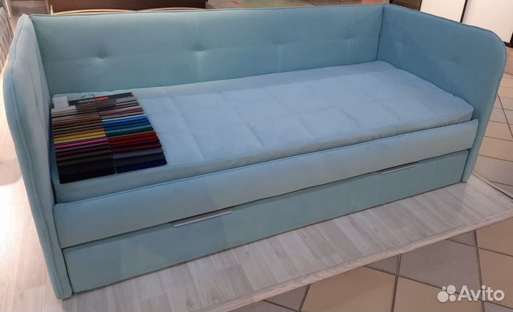 Кровать с выкатным спальным местом