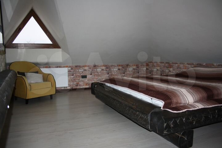 Коттедж 160 м² на участке 11 сот.