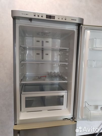Холодильник samsung на запчасти