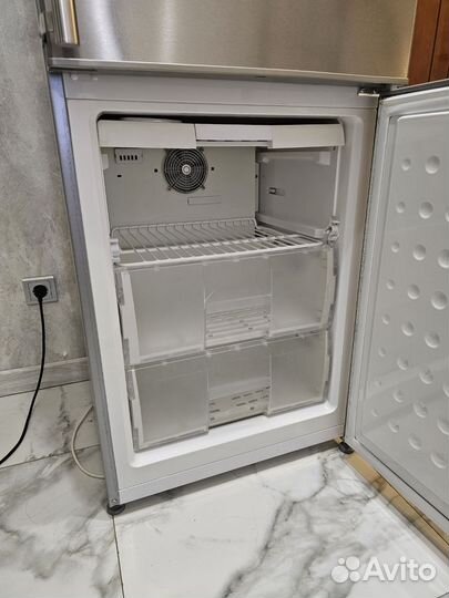 Холодильник hansa